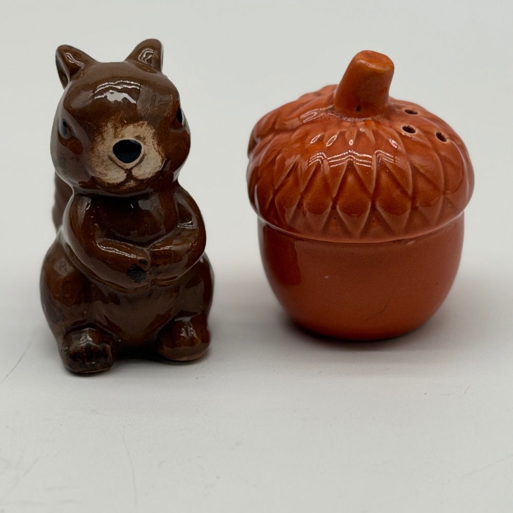 Vintage Style Squirrel and Acorn Ceramic Salt and Pepper Shakers Set Fall Decor
